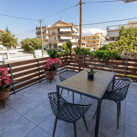נפפקטוס Calma Guest House מראה חיצוני תמונה